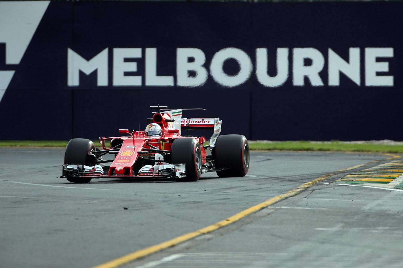 F1, terminate le FP3 in Australia Ferrari super! Guerra in casa Mercedes