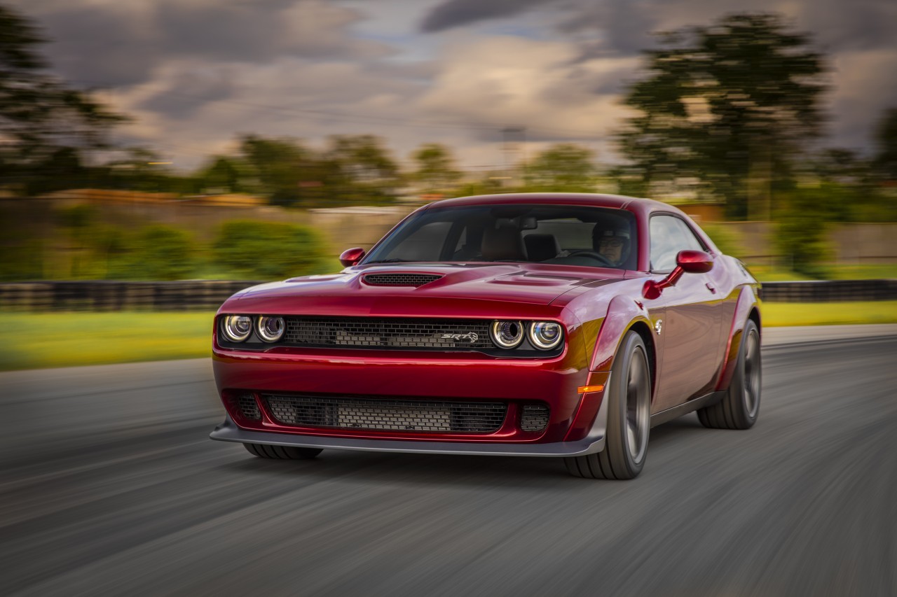 Dodge challenger srt 2016