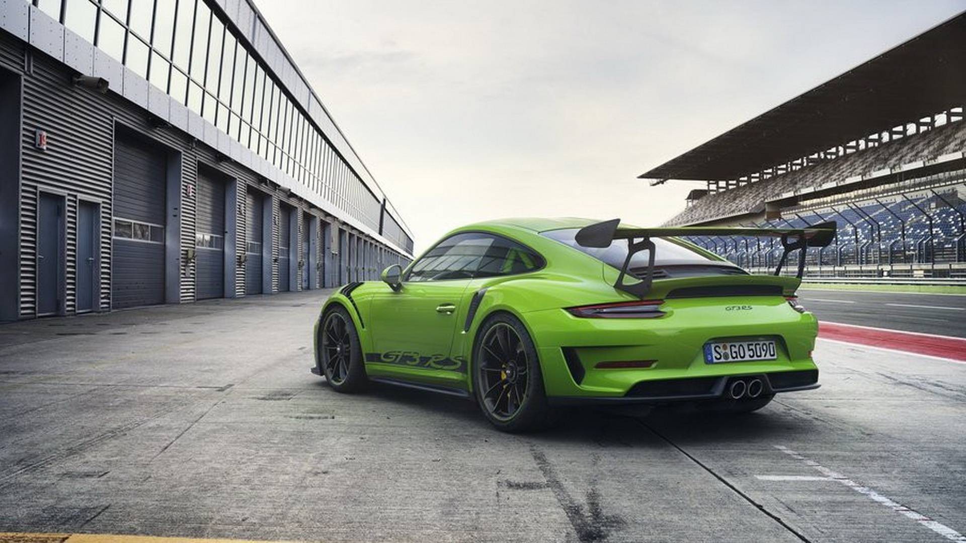 Nuova Porsche 911 GT3 RS svelati in anteprima FOTO e DETTAGLI della