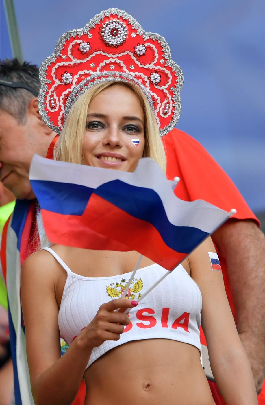 Natalya Nemchinova la più bella tifosa dei Mondiali di Russia è una pornostar GALLERY