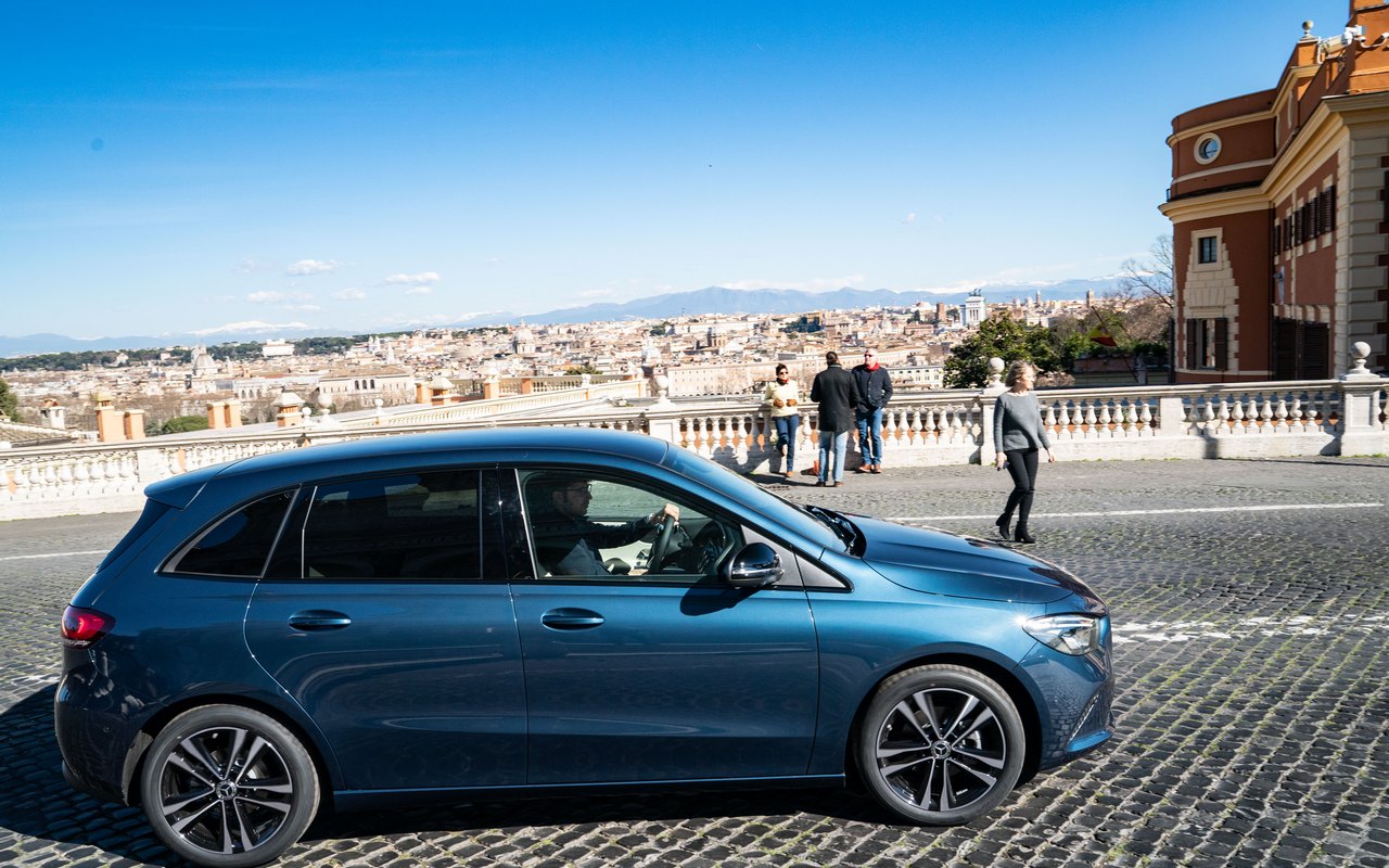 Nuova Mercedes Classe B: La Nuova Stella Debutta In Italia [FOTO E PREZZO]