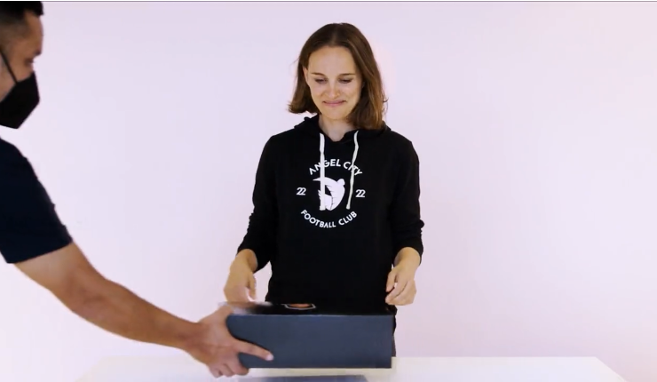 Attrici e sportive investono nel calcio femminile: Natalie Portman