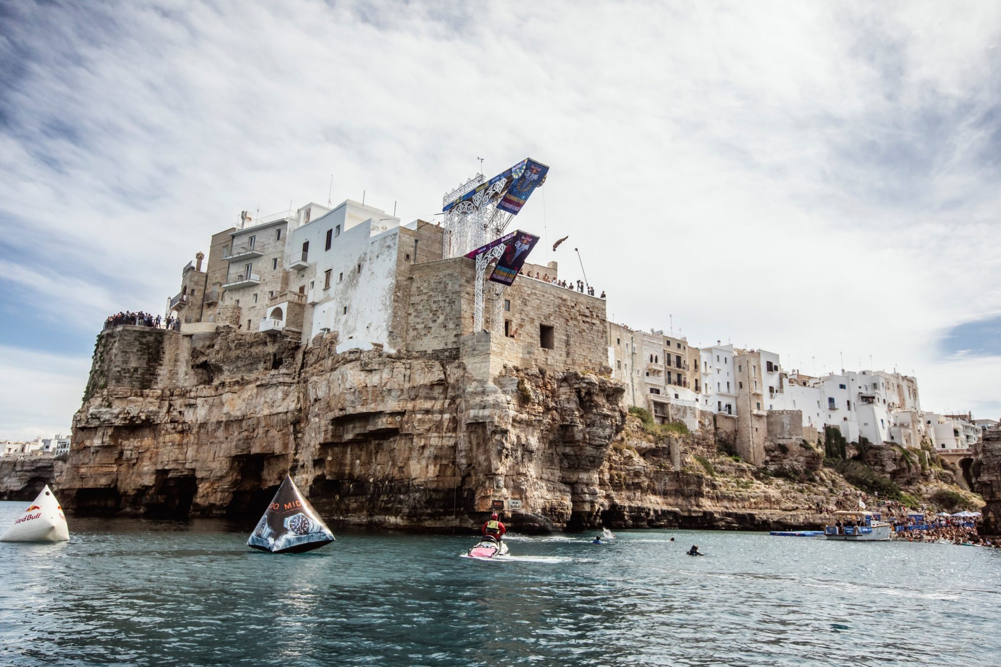 Il Red Bull Cliff Diving torna a Polignano a Mare sarà la 10ª volta